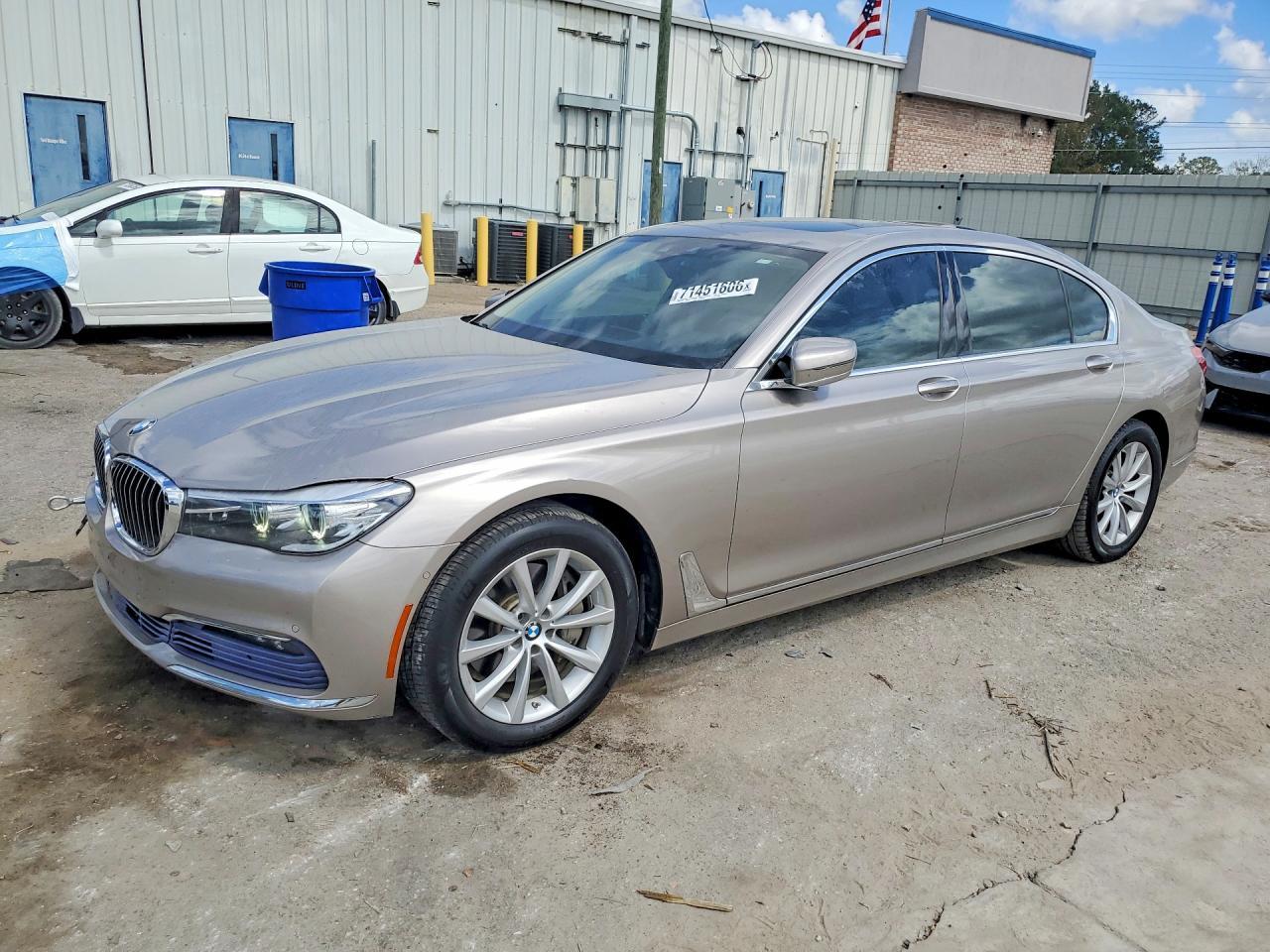 2017 BMW 740 I - zdjęcie główne