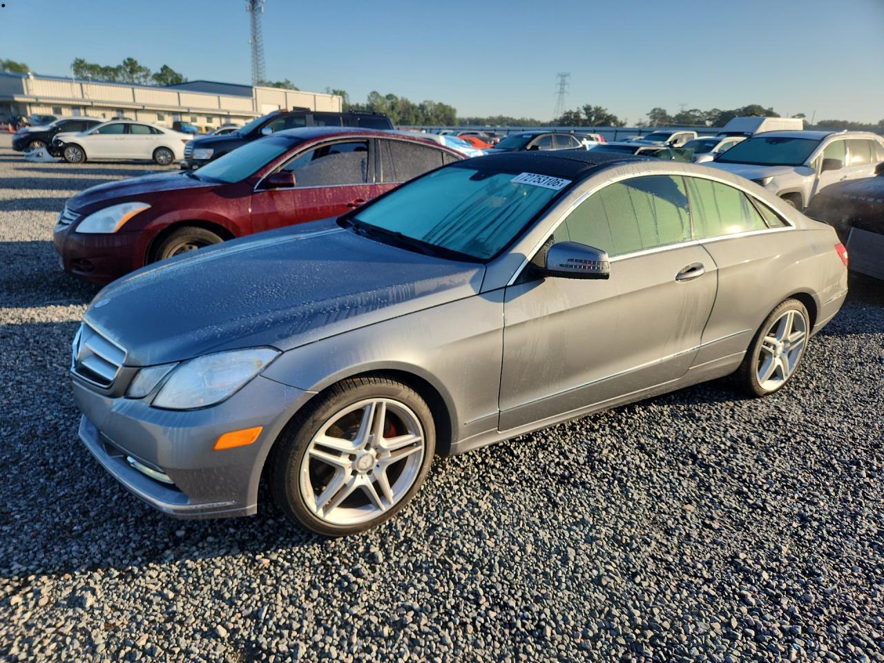 2013 Mercedes-Benz E 350 - zdjęcie główne