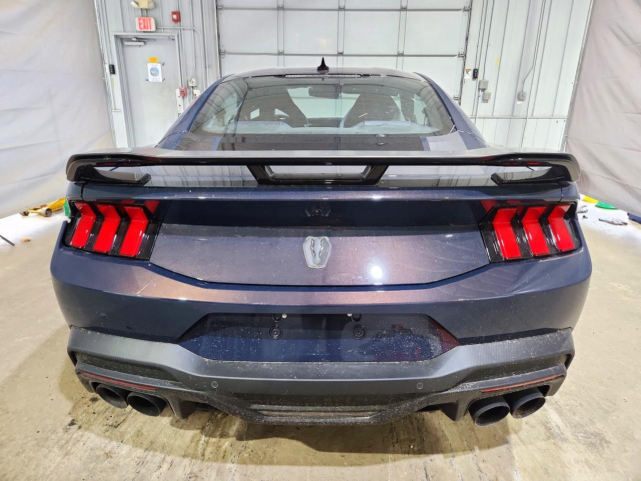 2025 Ford Mustang Dark Horse - zdjęcie 6