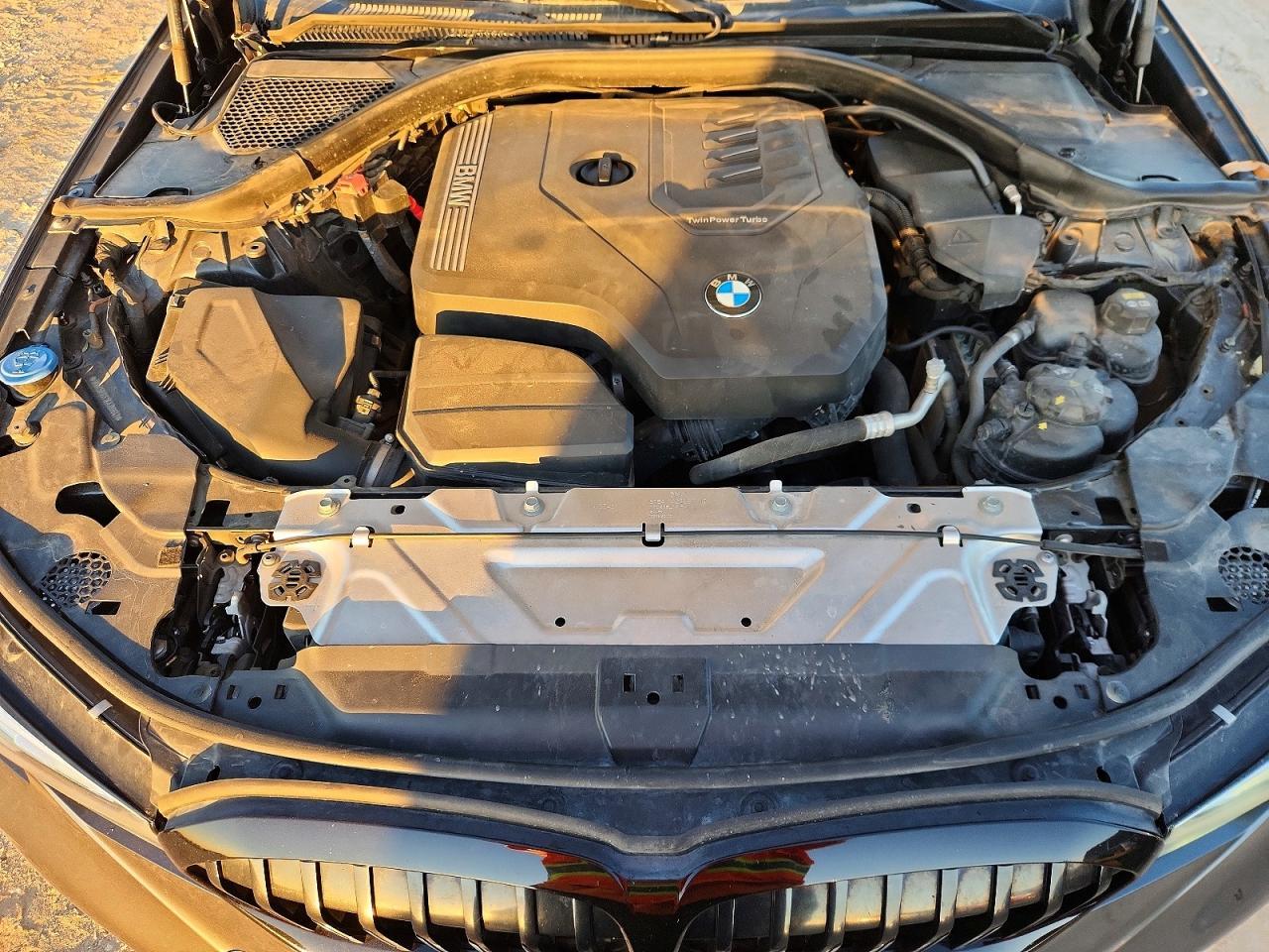2019 BMW 330I - zdjęcie 11
