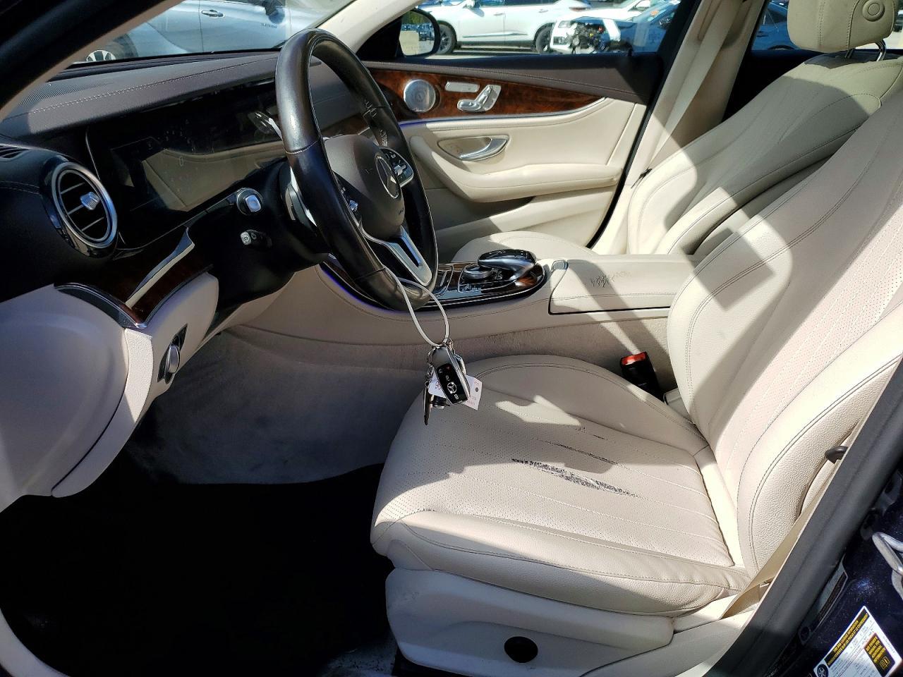 2020 Mercedes-Benz E 350 4Matic - zdjęcie 7