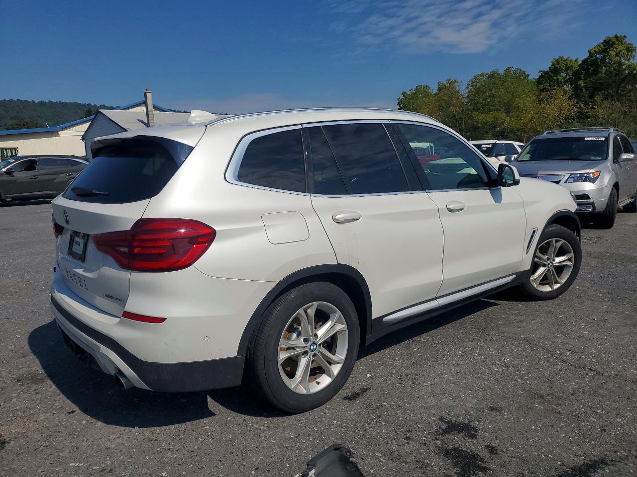 2020 BMW X3 xDrive30I - zdjęcie 3