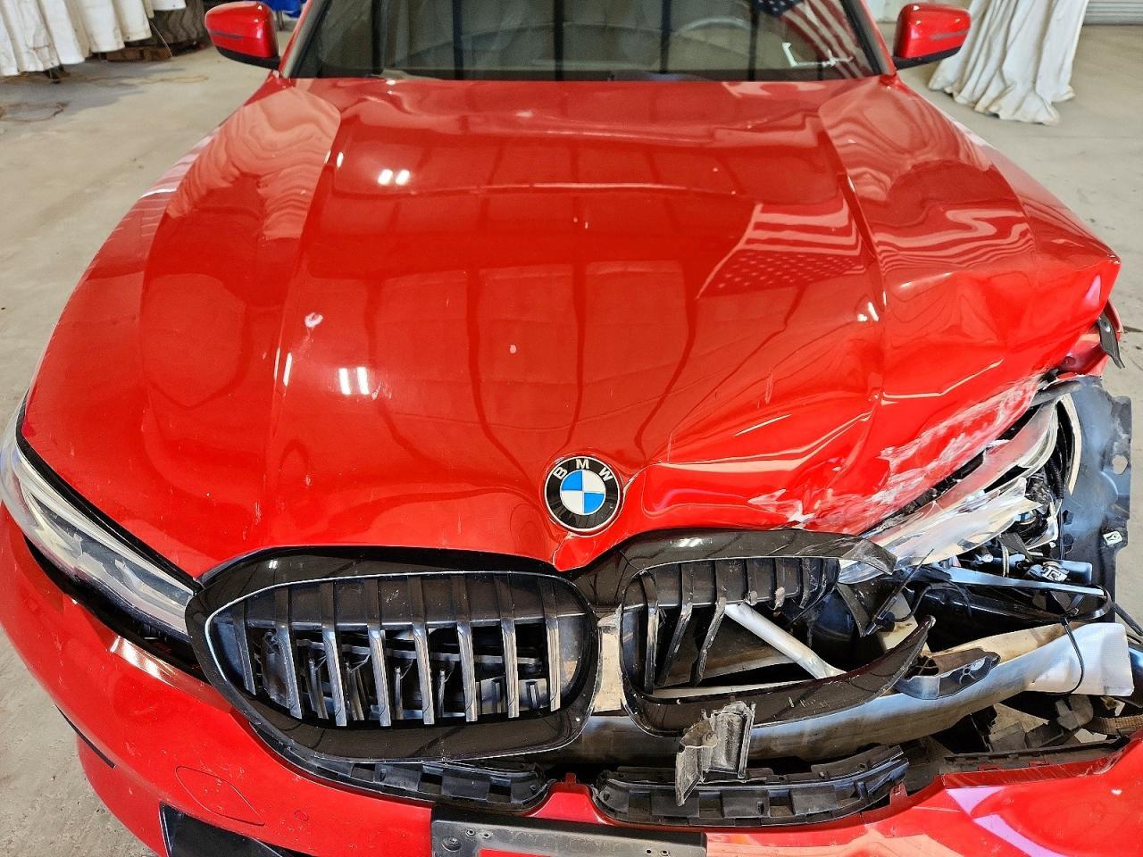 2020 BMW Seria 3 330i - zdjęcie 11