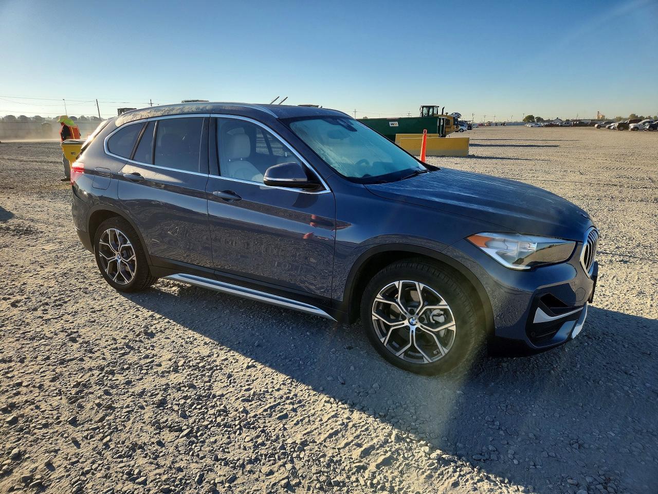 2021 BMW X1 xDrive28I - zdjęcie 4