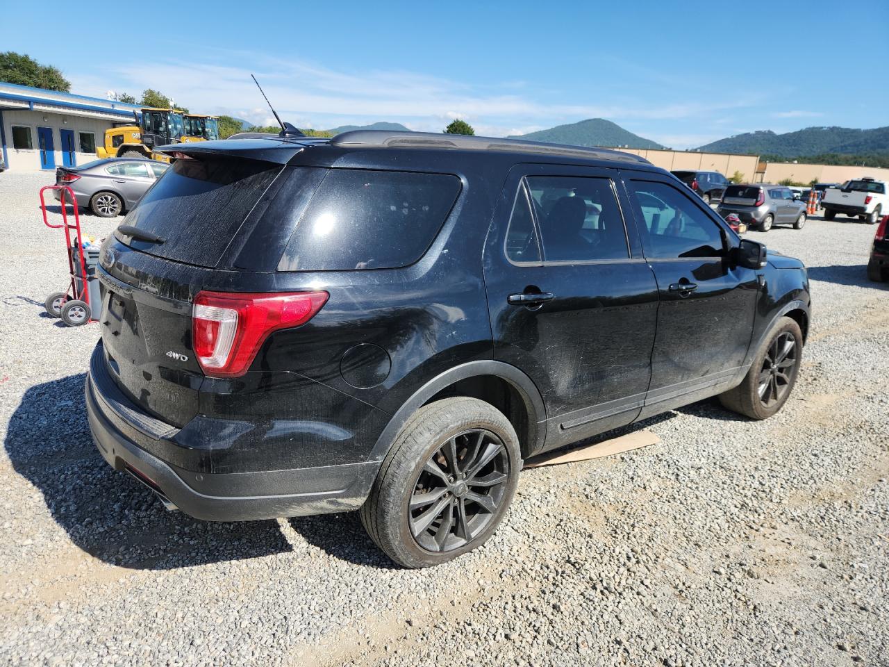 2018 Ford Explorer Xlt - zdjęcie 3