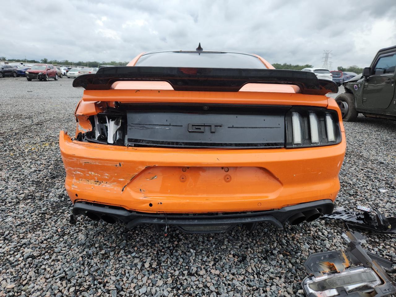 2021 Ford Mustang Gt - zdjęcie 6