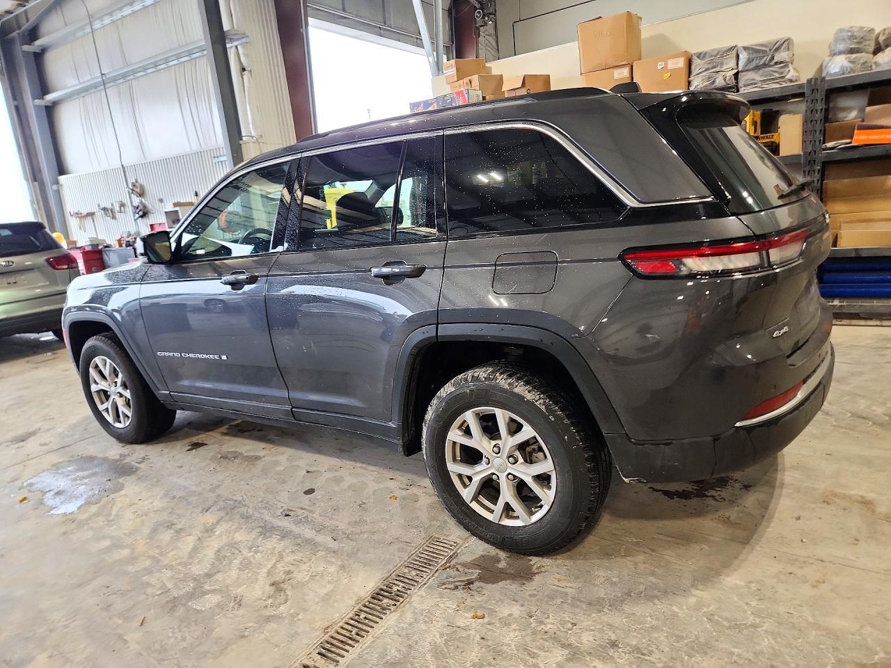 2022 Jeep Grand Cherokee Limited - zdjęcie 2