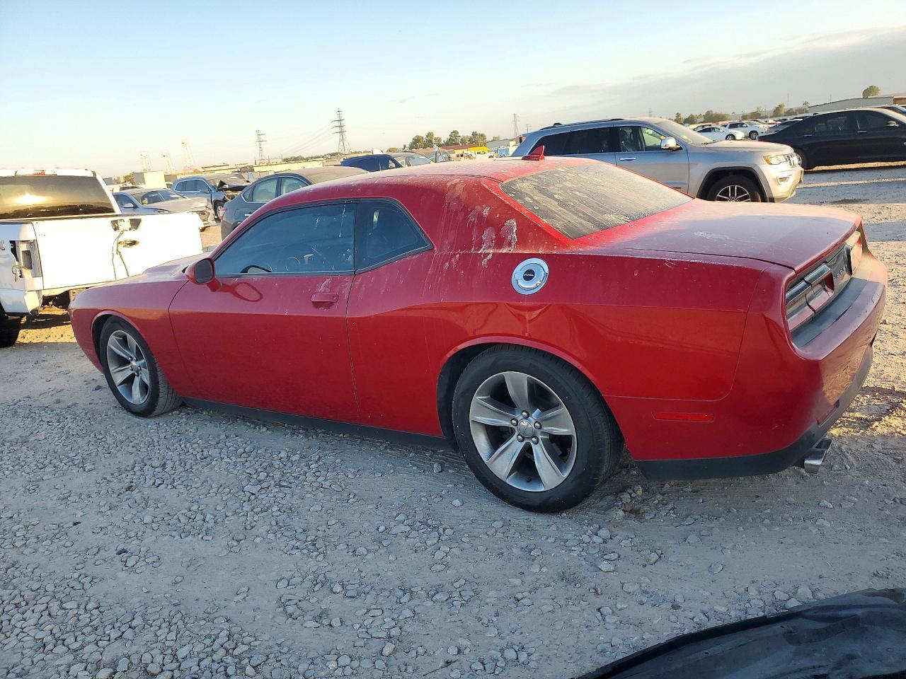2016 Dodge Challenger Sxt - zdjęcie 2