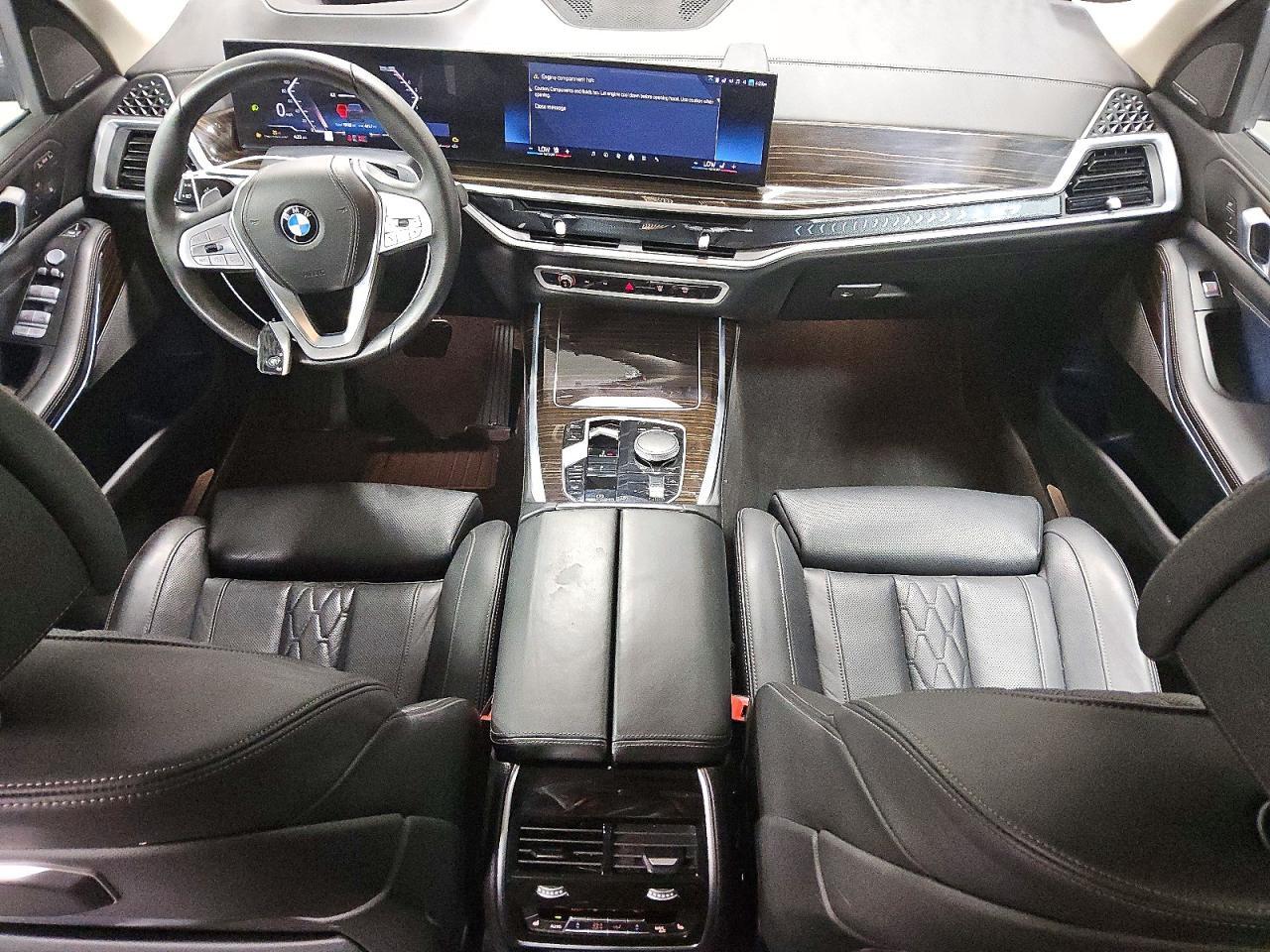 2026 BMW X7 xDrive40I - zdjęcie 4
