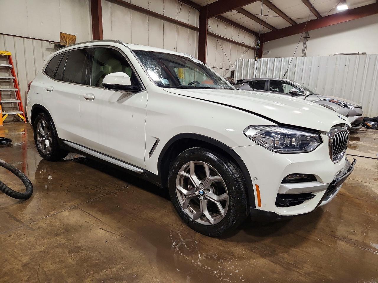 2021 BMW X3 xDrive30I - zdjęcie 4