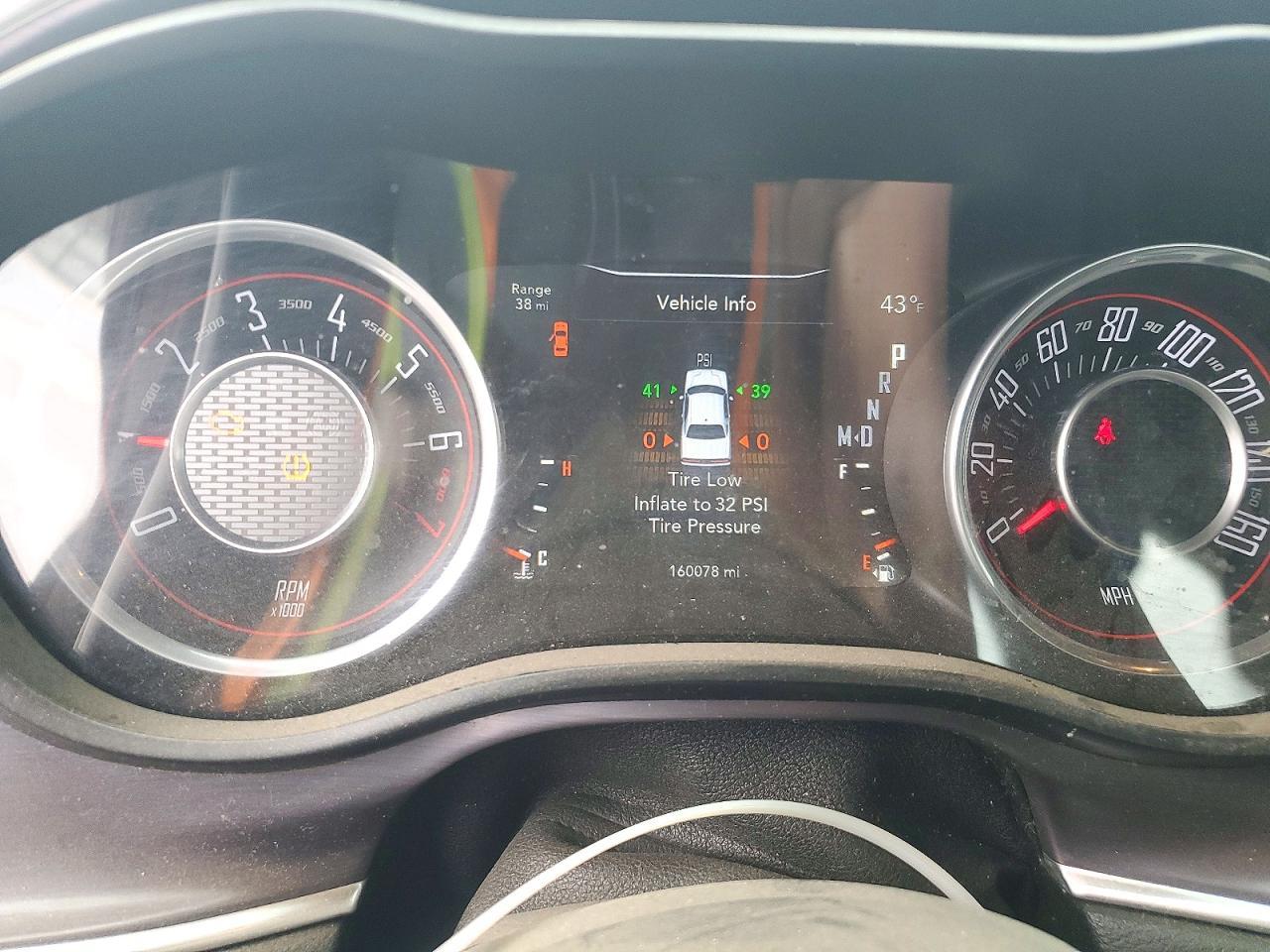 2016 Dodge Challenger Sxt - zdjęcie 9