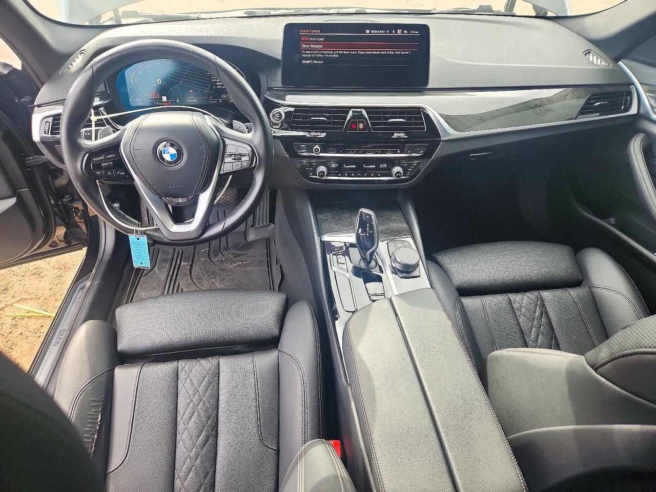 2022 BMW Seria 5 530i - zdjęcie 8