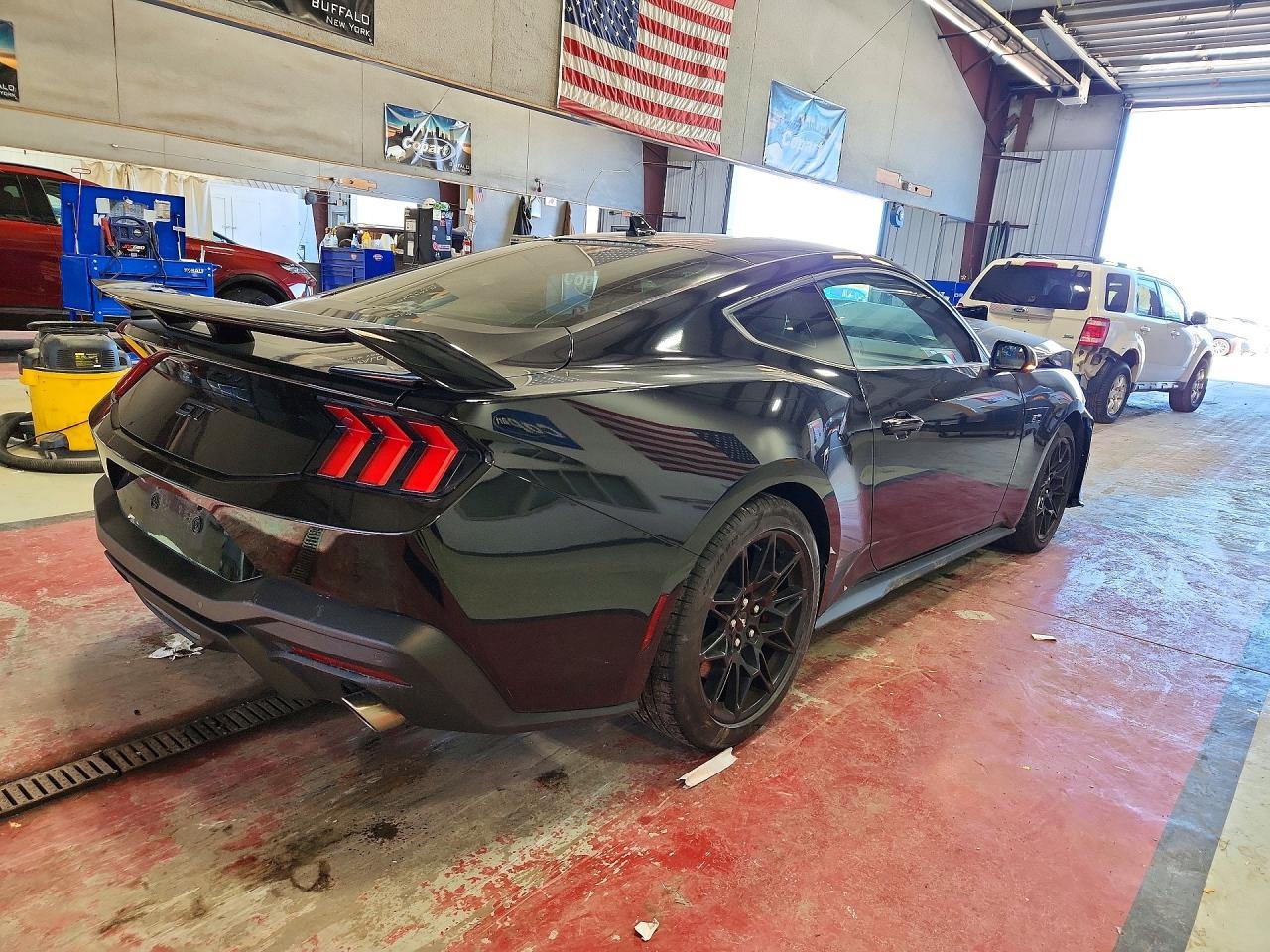 2024 Ford Mustang Gt - zdjęcie 3