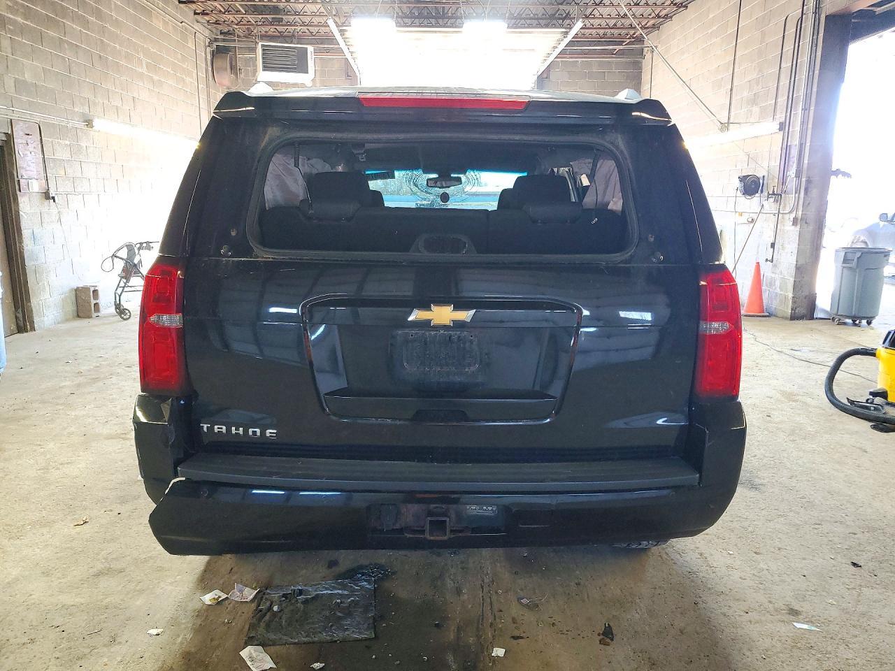 2017 Chevrolet Tahoe K1500 Ls - zdjęcie 6