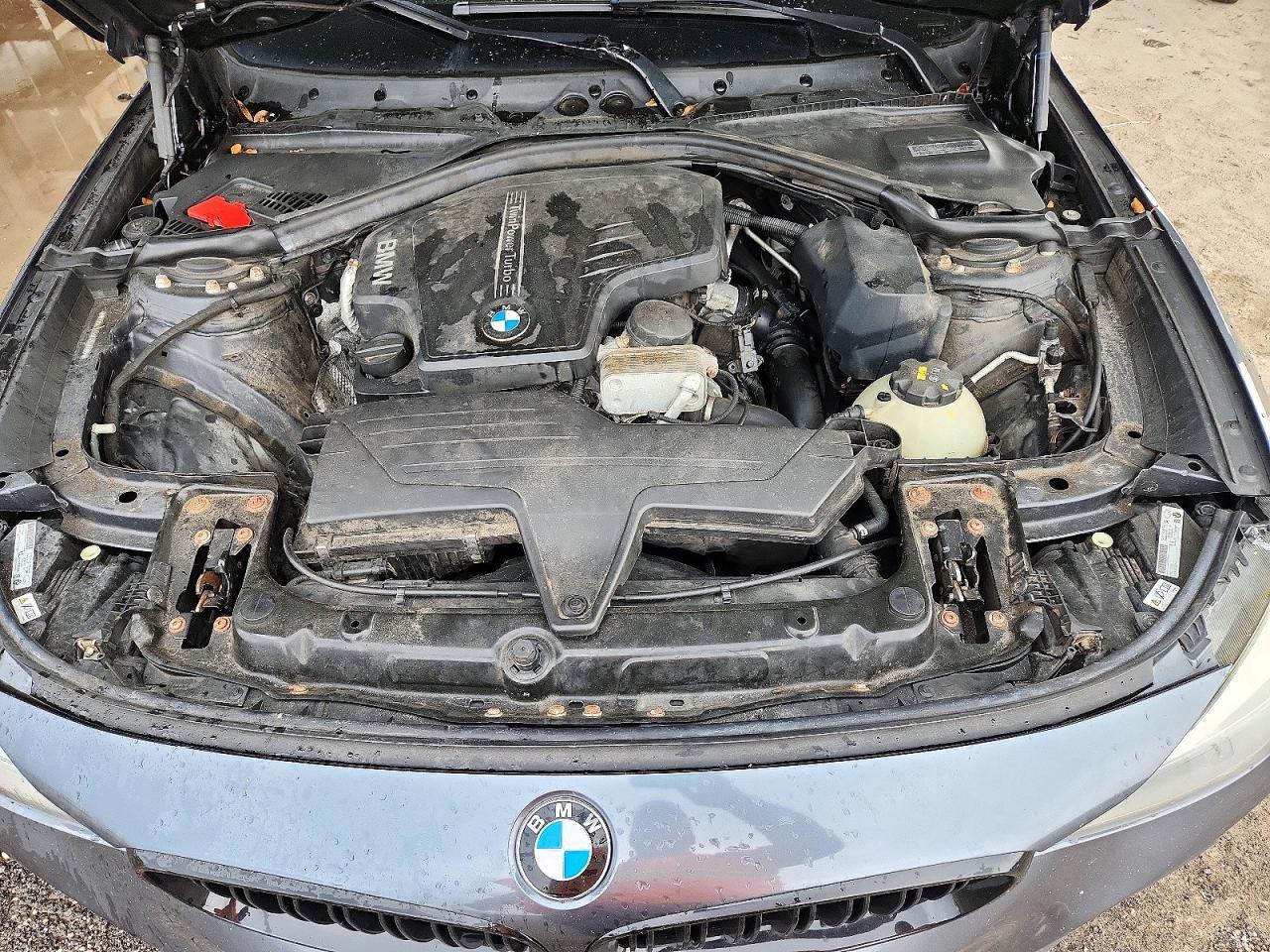 2015 BMW Seria 3 328i - zdjęcie 11