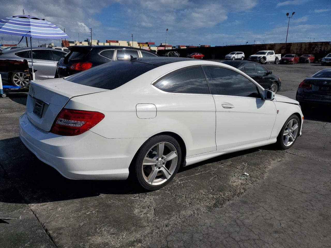 2015 Mercedes-Benz C 250 - zdjęcie 3