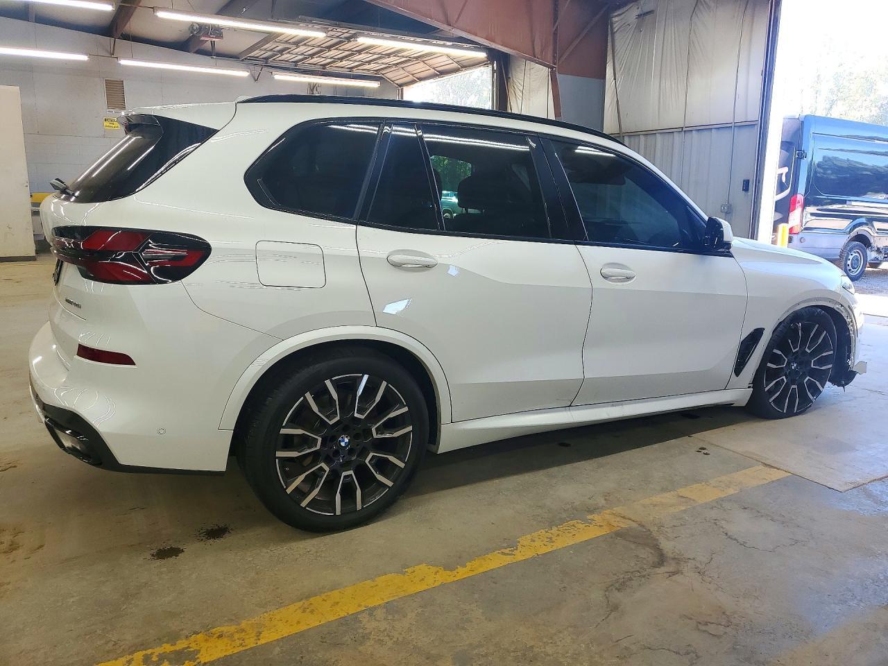 2026 BMW X5 xDrive40I - zdjęcie 3