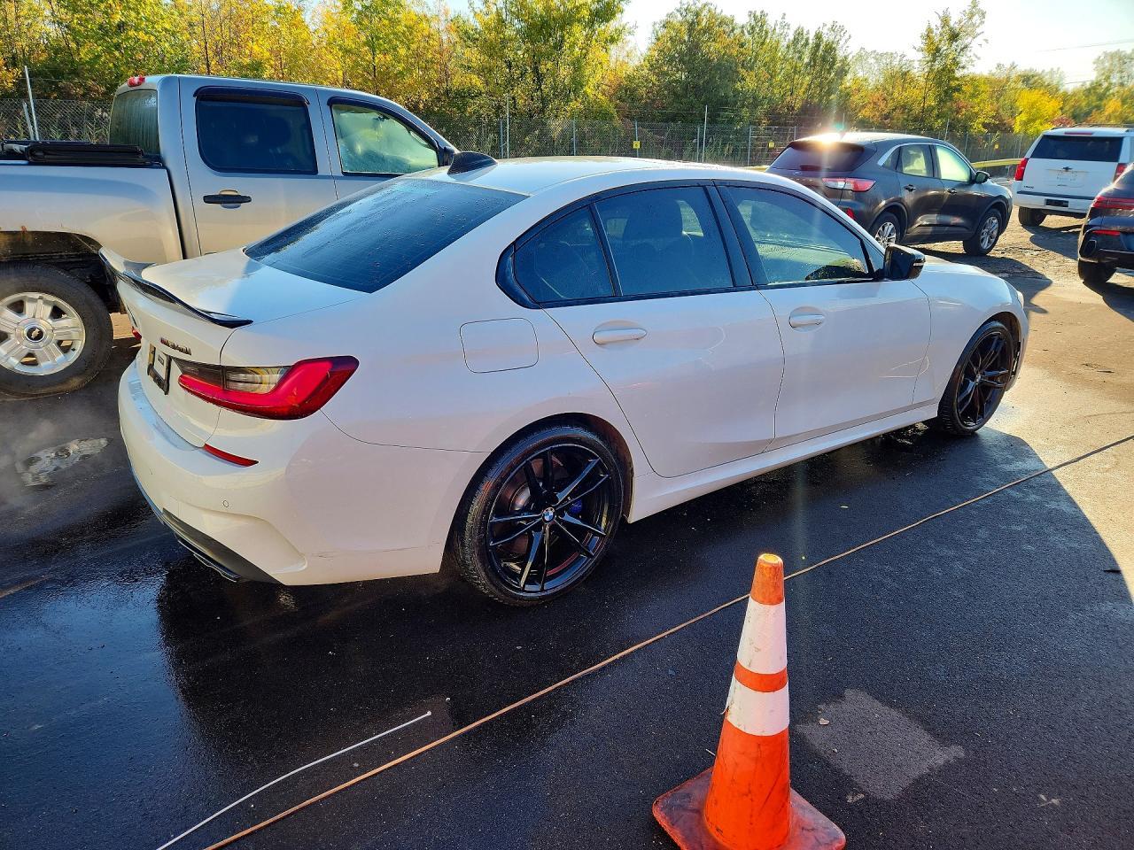 2022 BMW Seria 3 M340i - zdjęcie 3
