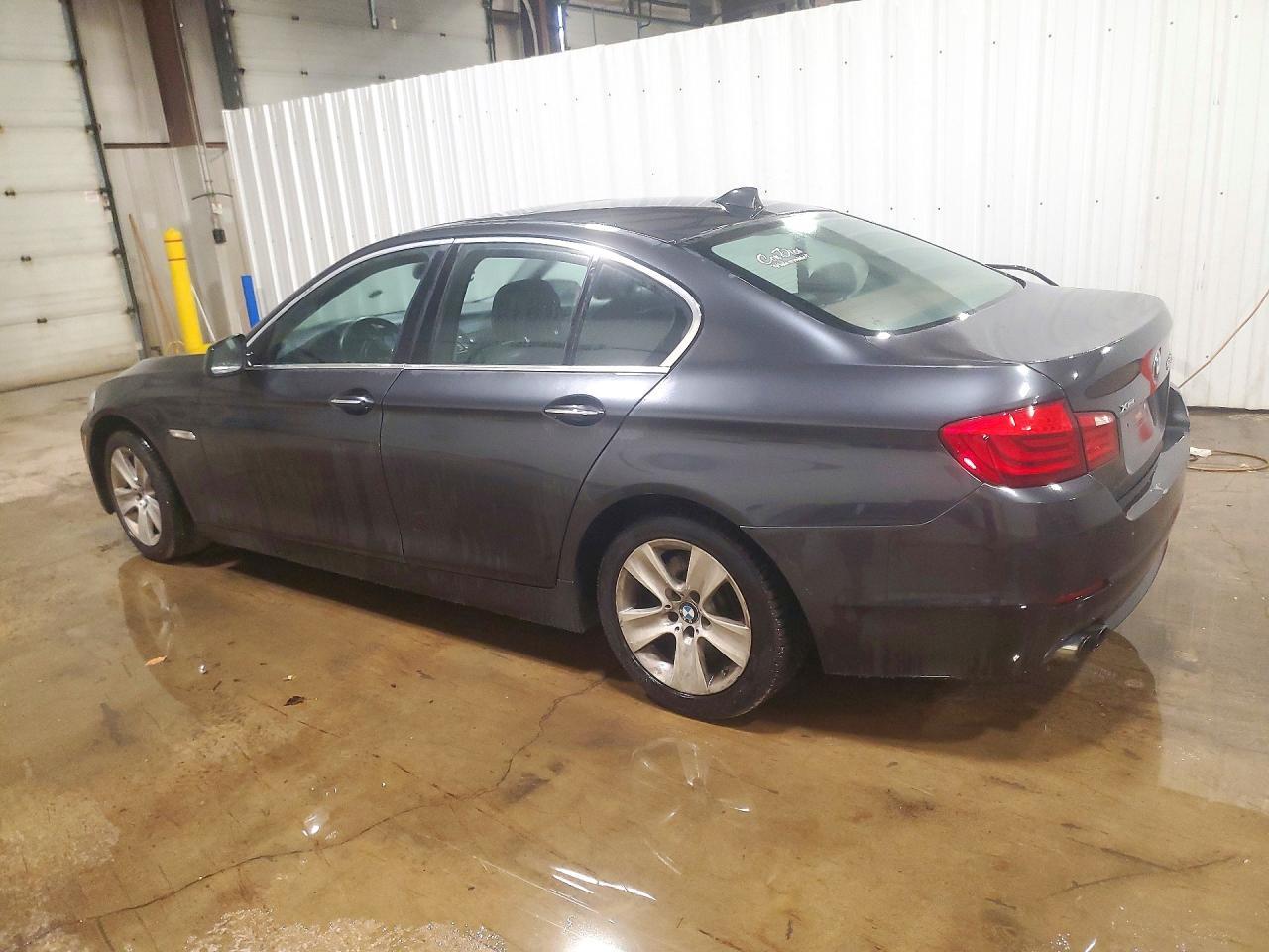2013 BMW 528 Xi - zdjęcie 2