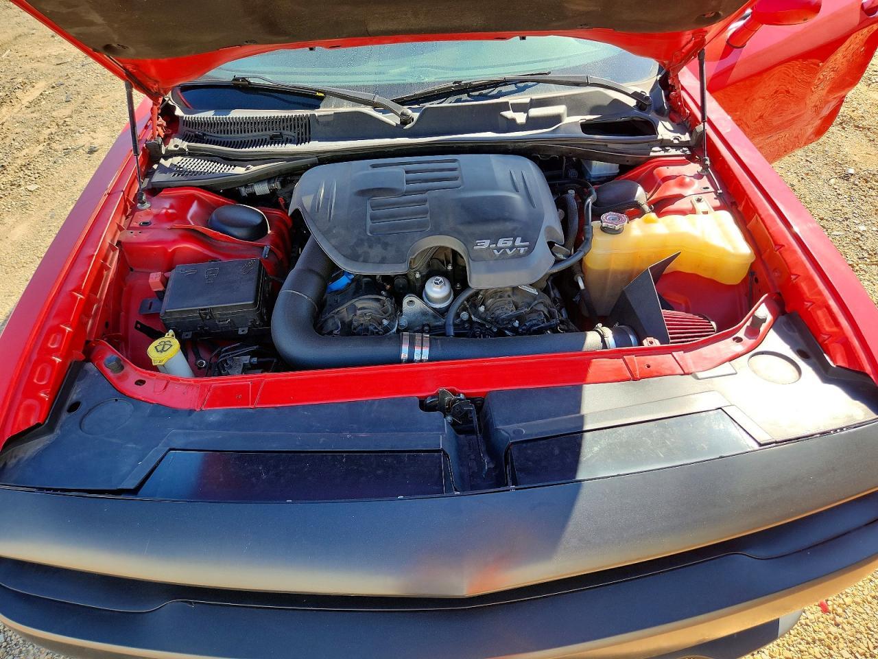2018 Dodge Challenger - zdjęcie 11