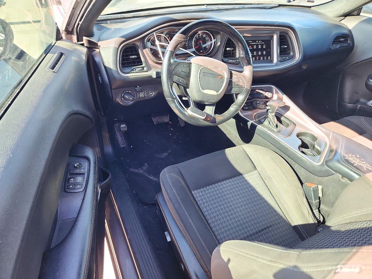 2021 Dodge Challenger Sxt - zdjęcie 8