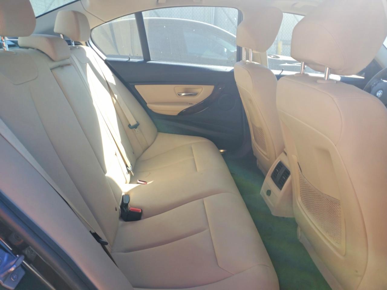 2018 BMW Seria 3 320i - zdjęcie 10