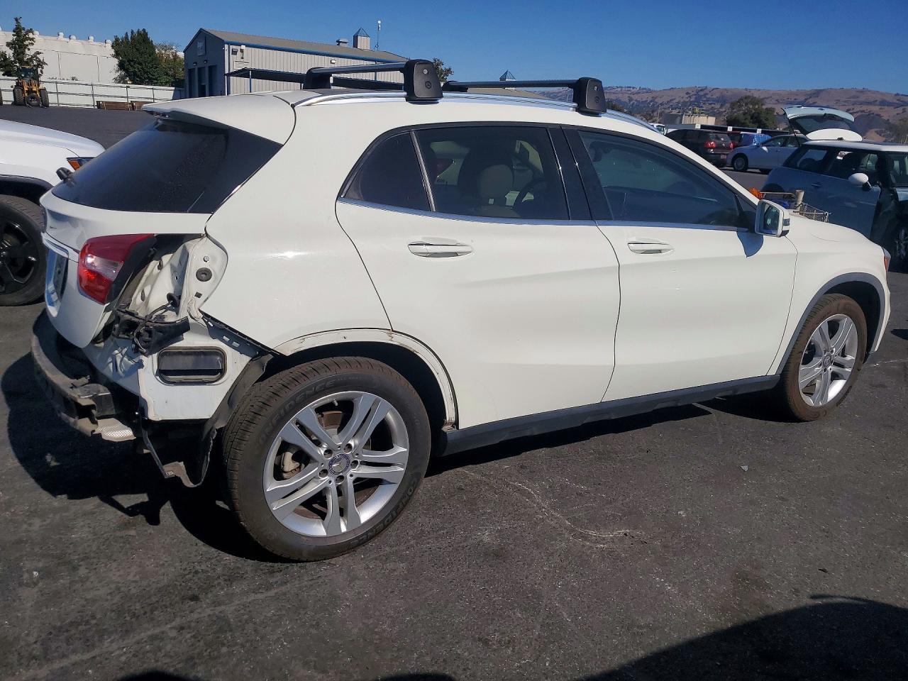 2015 Mercedes-Benz Gla 250 - zdjęcie 3