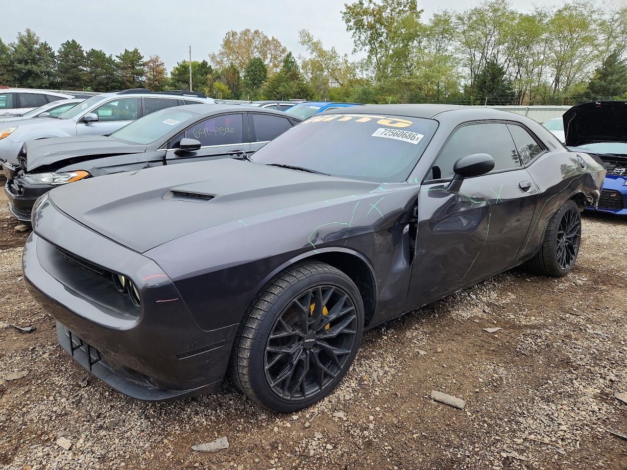 2021 Dodge Challenger Sxt - zdjęcie główne