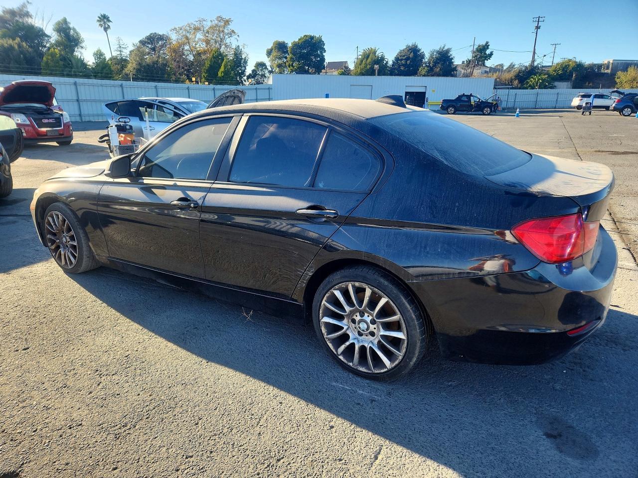 2015 BMW 328 I - zdjęcie 2