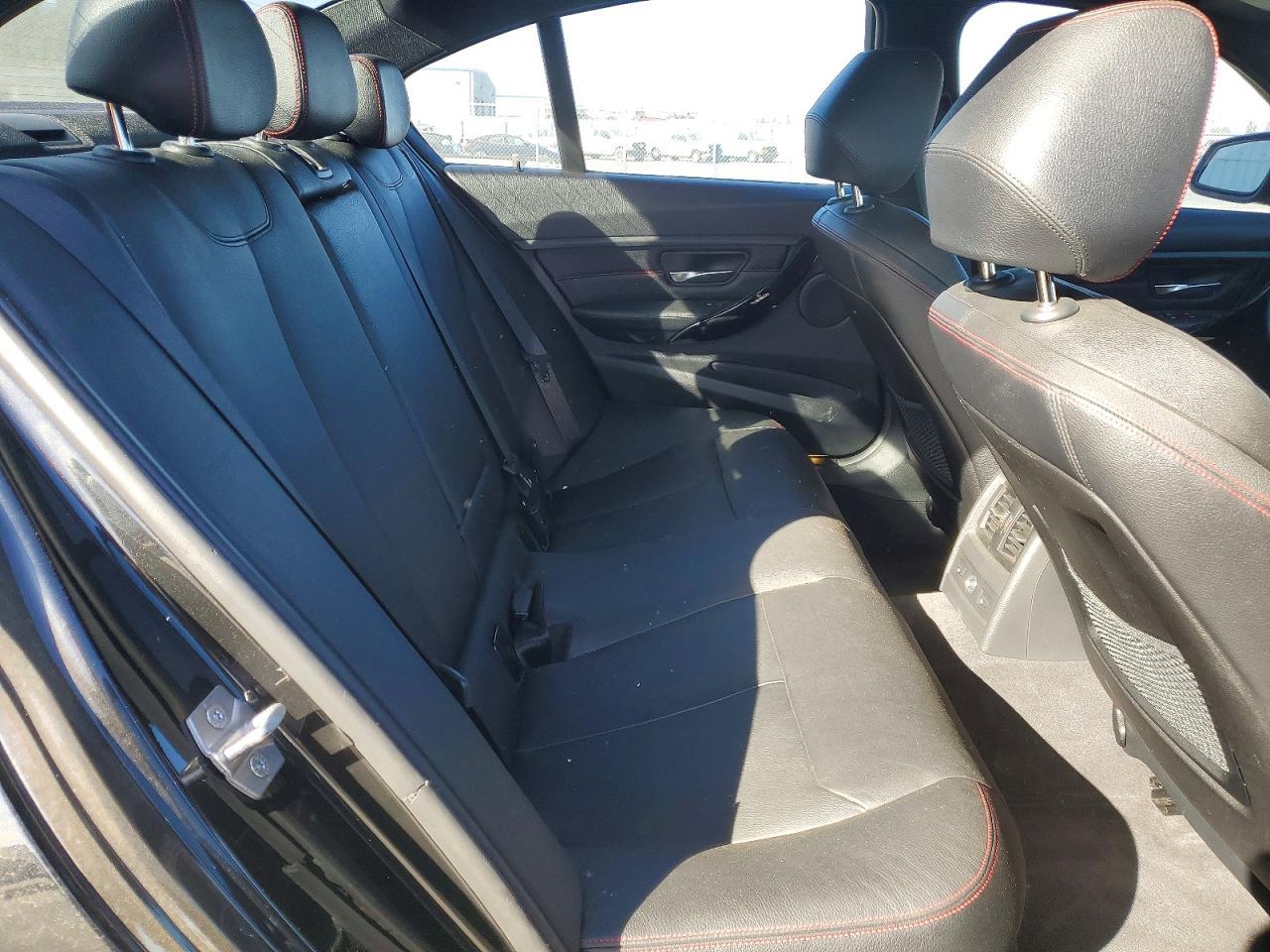 2013 BMW 335 I - zdjęcie 10