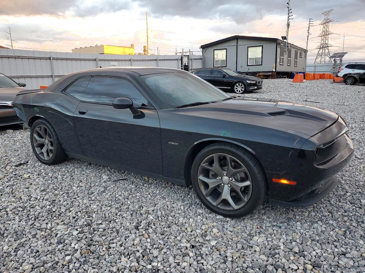 2015 Dodge Challenger R/T - zdjęcie 4