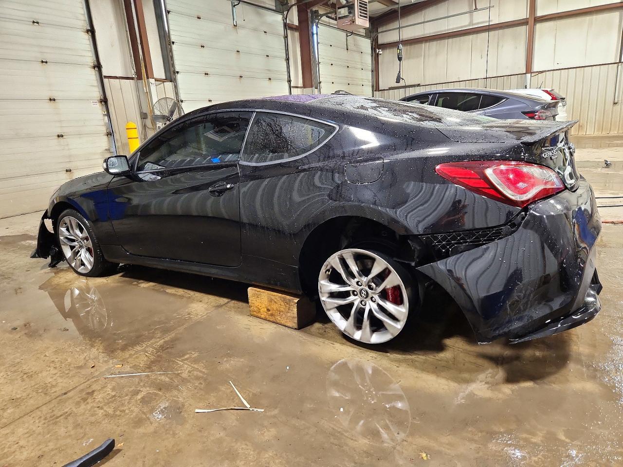 2015 Hyundai Genesis Coupe 3.8 R-Spec - zdjęcie 2