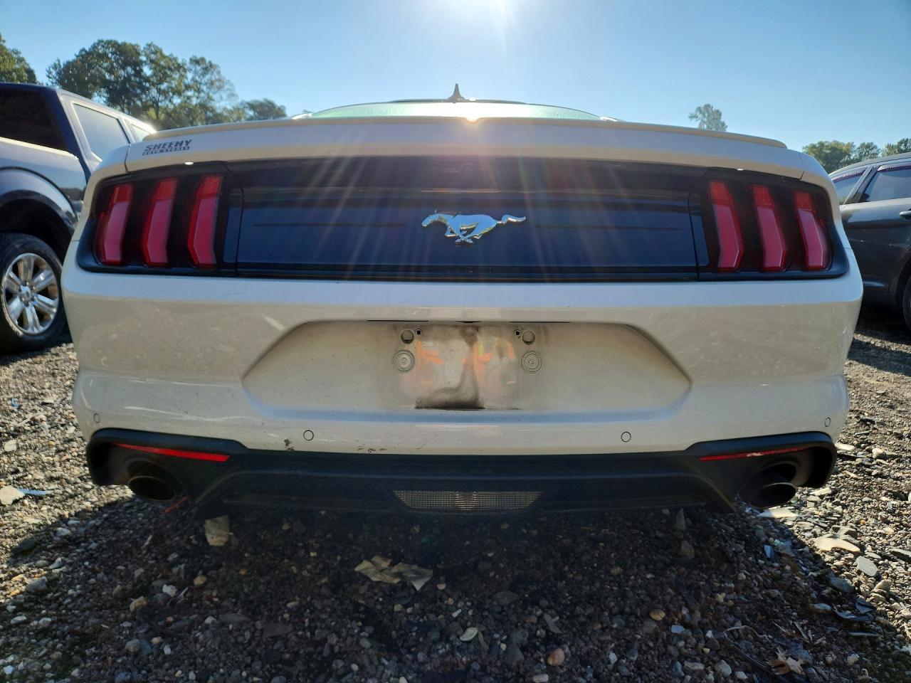 2022 Ford Mustang - zdjęcie 6