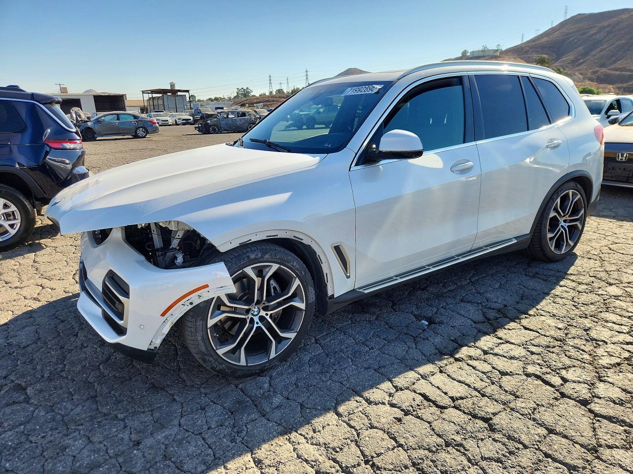 2022 BMW X5 xDrive40I - zdjęcie główne