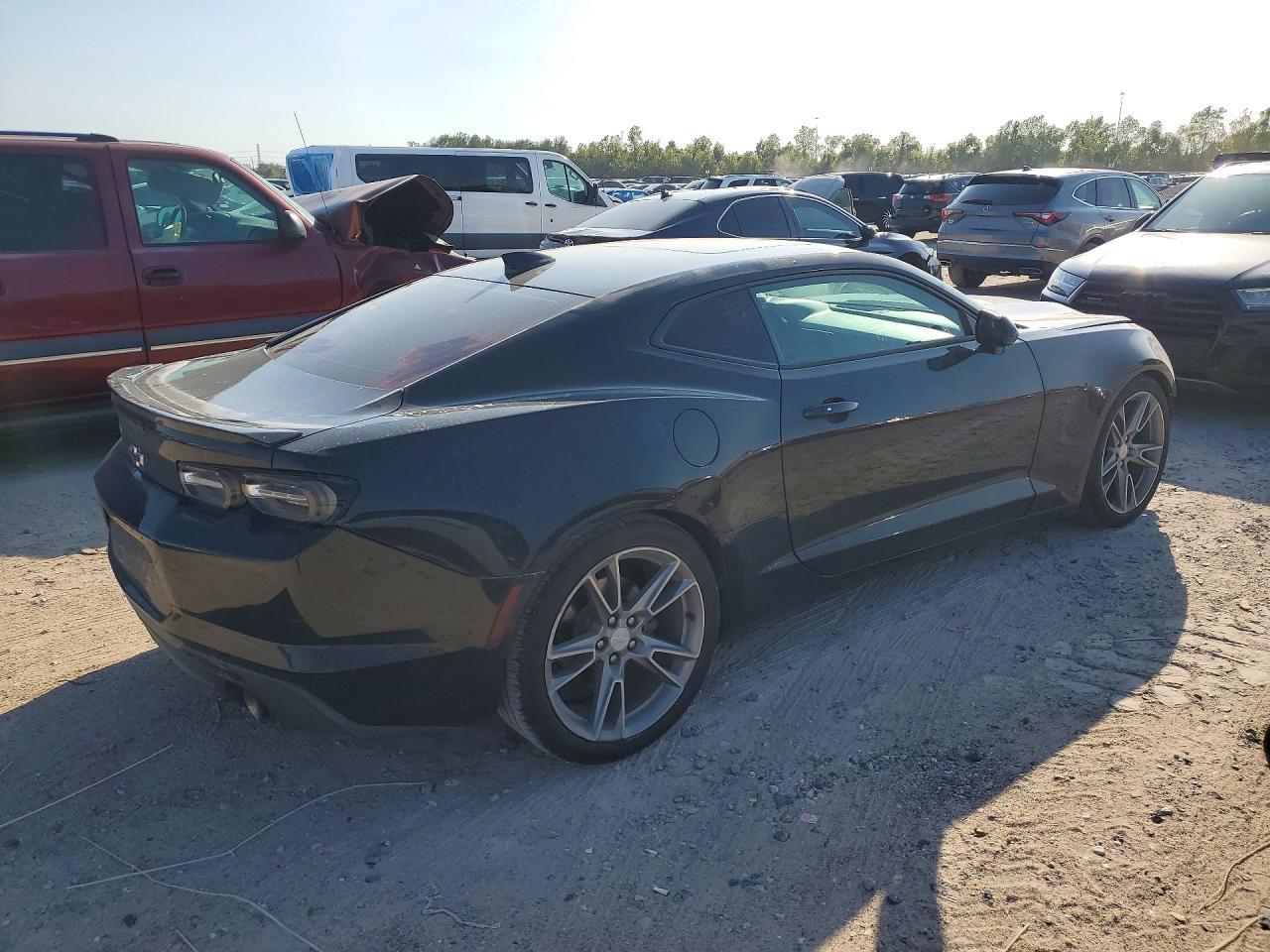 2019 Chevrolet Camaro Ls - zdjęcie 3