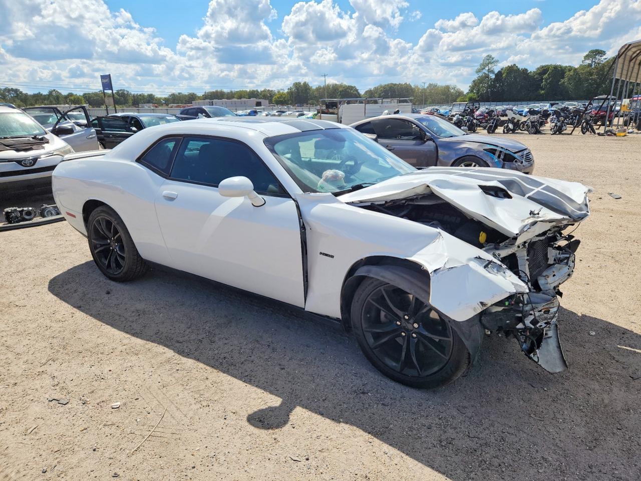 2016 Dodge Challenger R/T - zdjęcie 4
