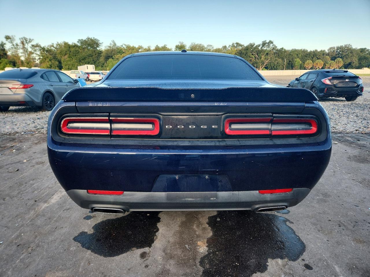 2016 Dodge Challenger Sxt - zdjęcie 6