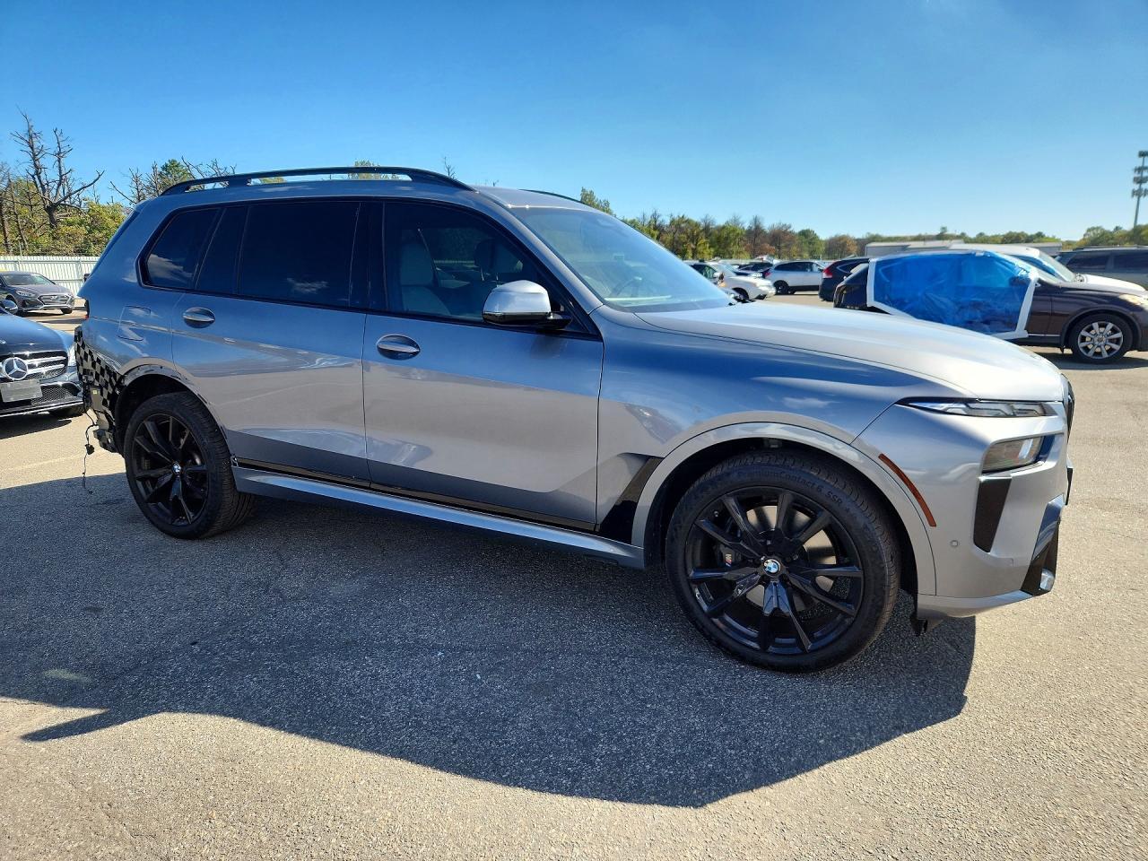 2023 BMW X7 xDrive40I - zdjęcie 4