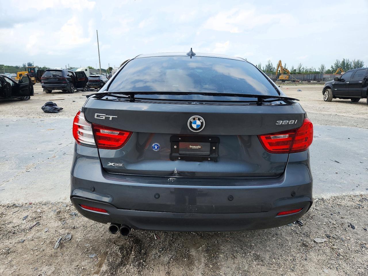 2015 BMW Seria 3 328i - zdjęcie 6