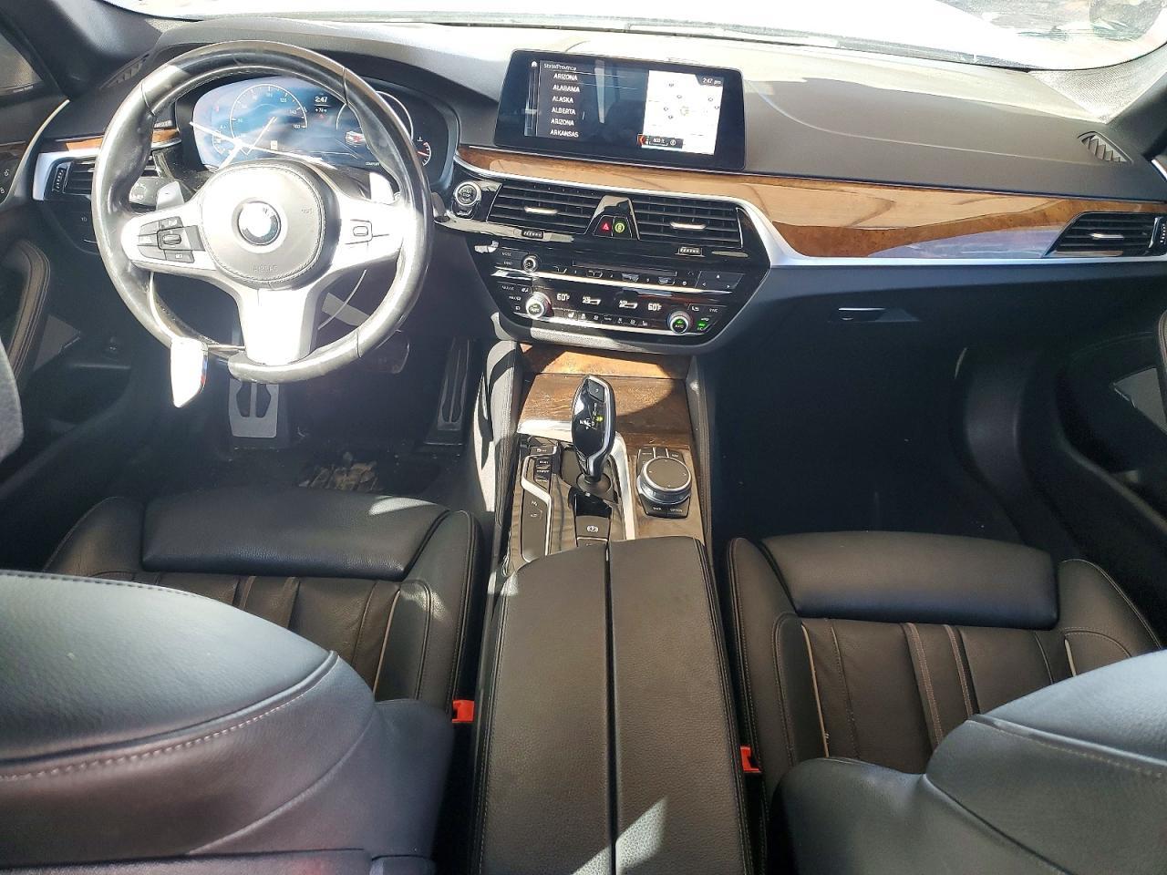 2019 BMW Seria 5 540i - zdjęcie 8
