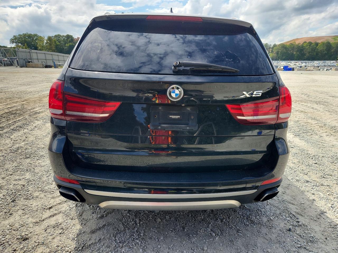 2016 BMW X5 xDrive50I - zdjęcie 6