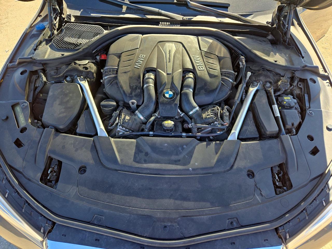 2018 BMW Seria 7 B7 - zdjęcie 11