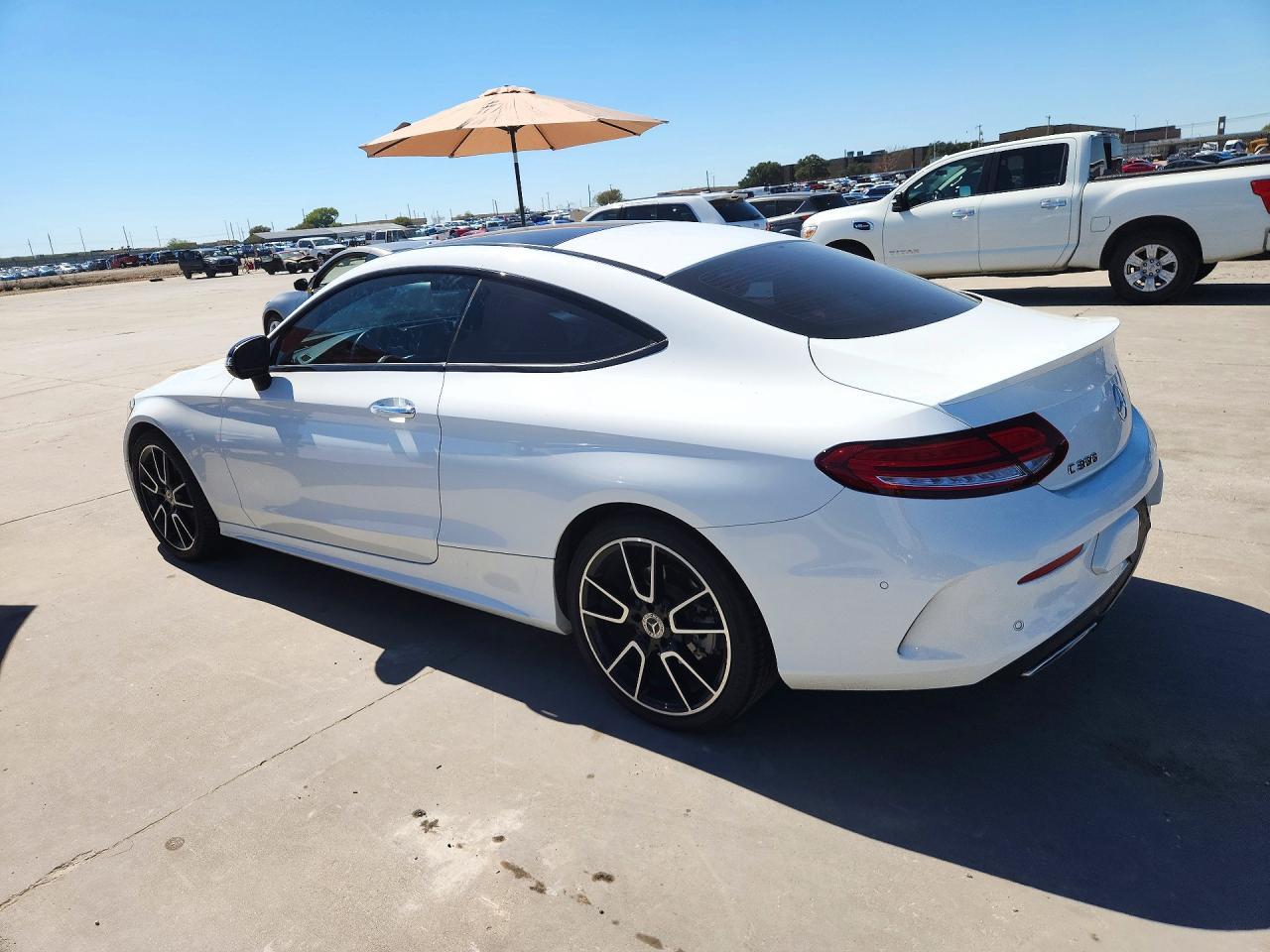 2021 Mercedes-Benz C 300 - zdjęcie 2