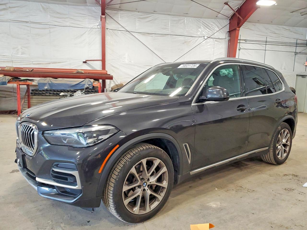 2023 BMW X5 xDrive40I - zdjęcie główne