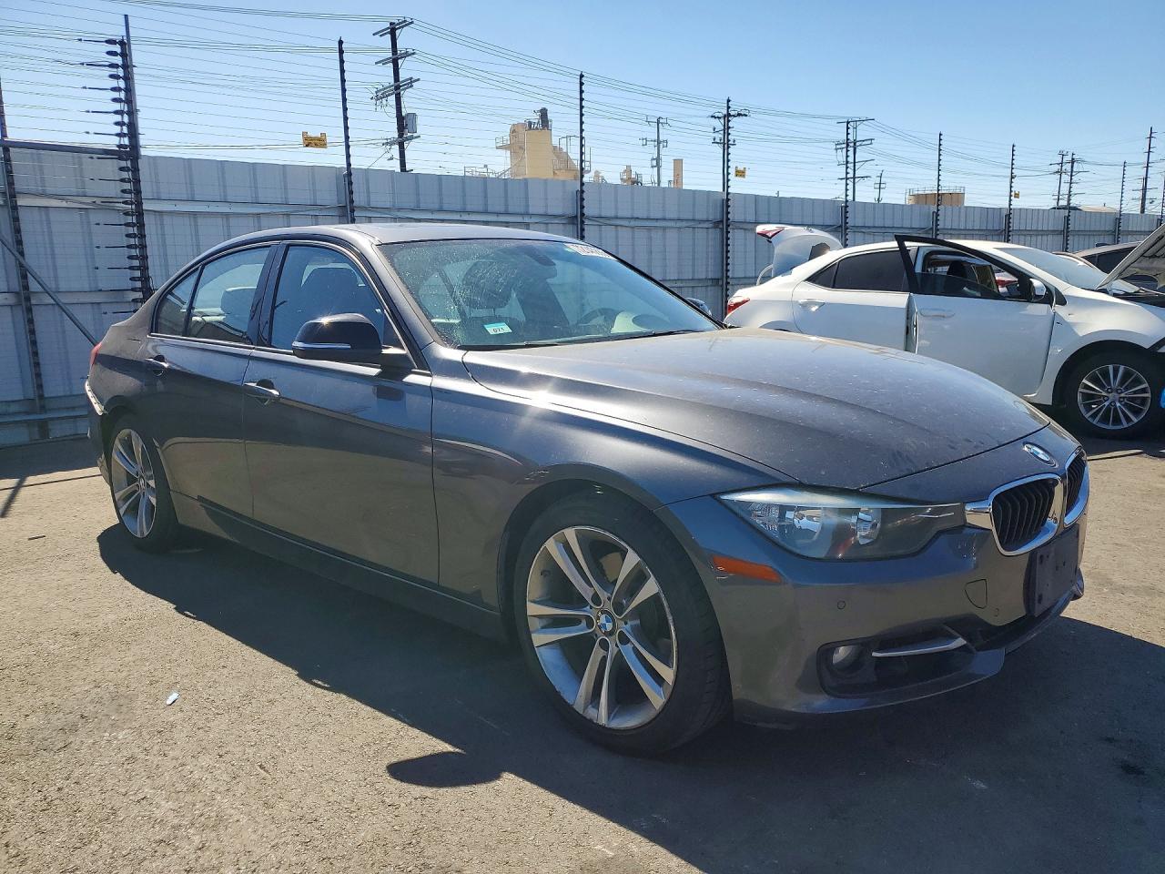 2013 BMW 328 I - zdjęcie 4