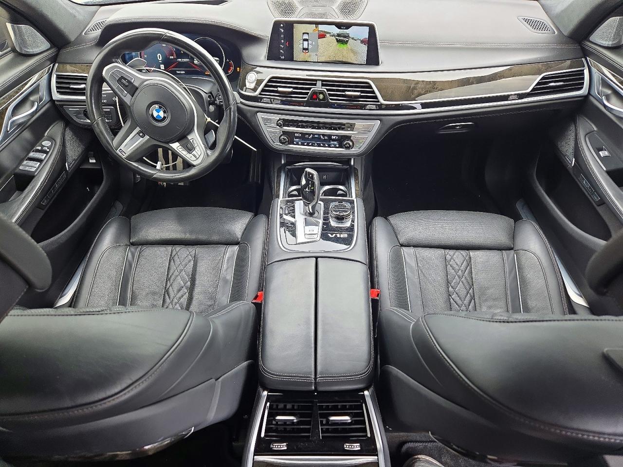 2018 BMW Seria 7 M760i - zdjęcie 8