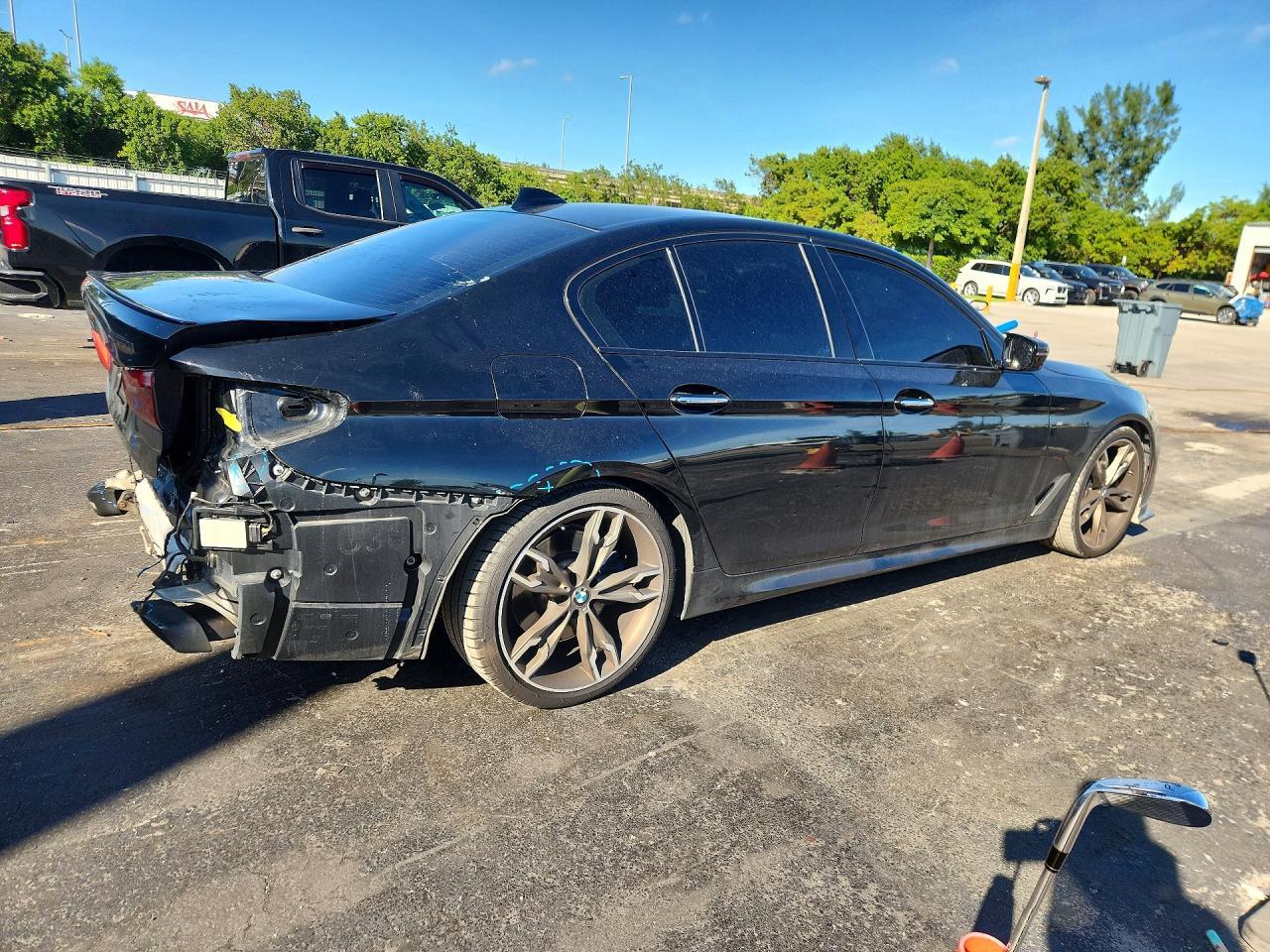 2018 BMW Seria 5 M550i - zdjęcie 3