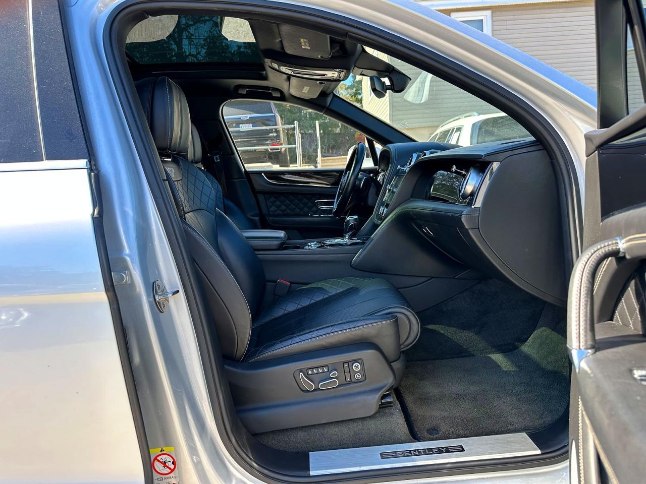 2017 Bentley Bentayga - zdjęcie 9