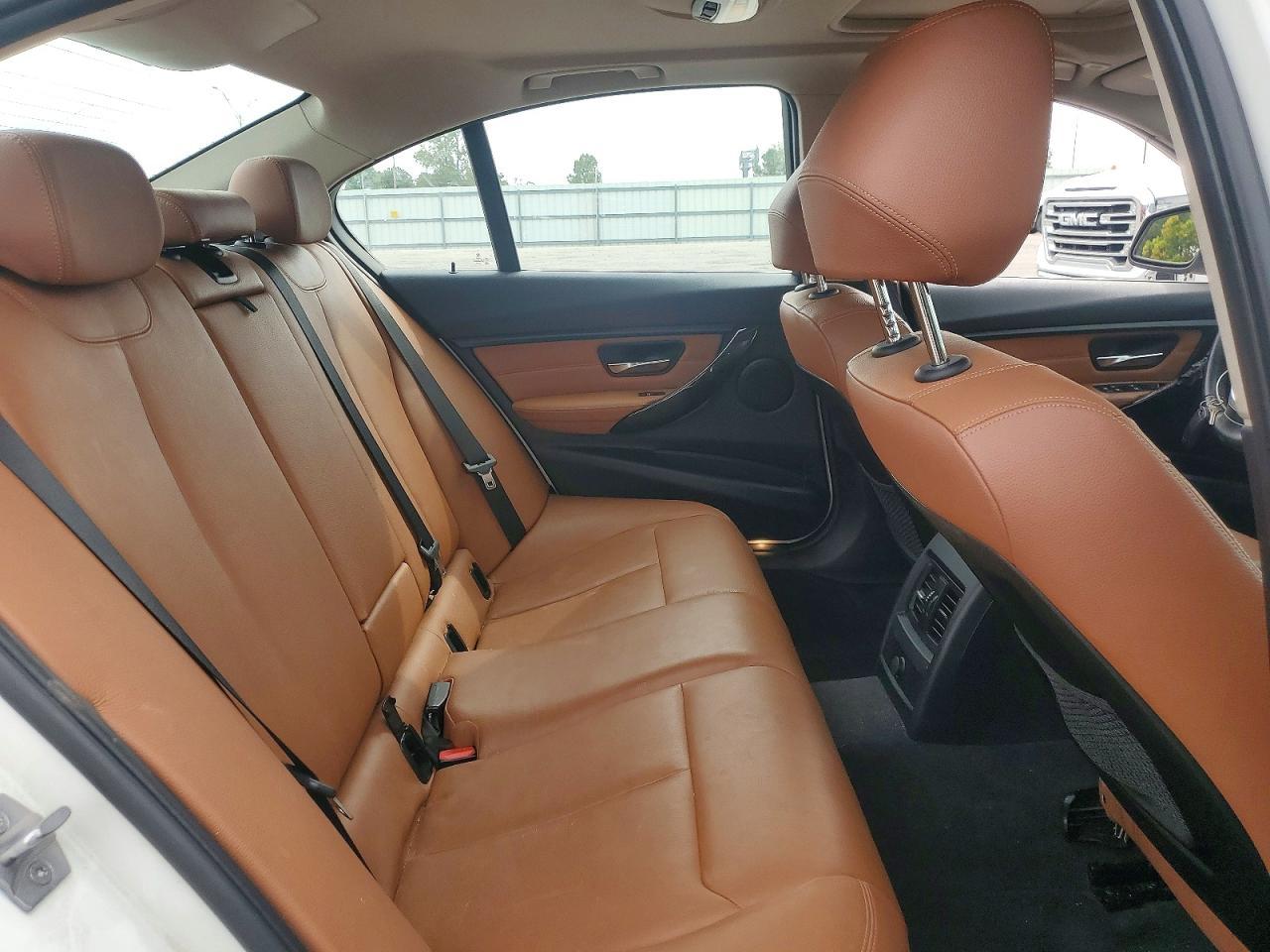 2014 BMW 328 I - zdjęcie 10