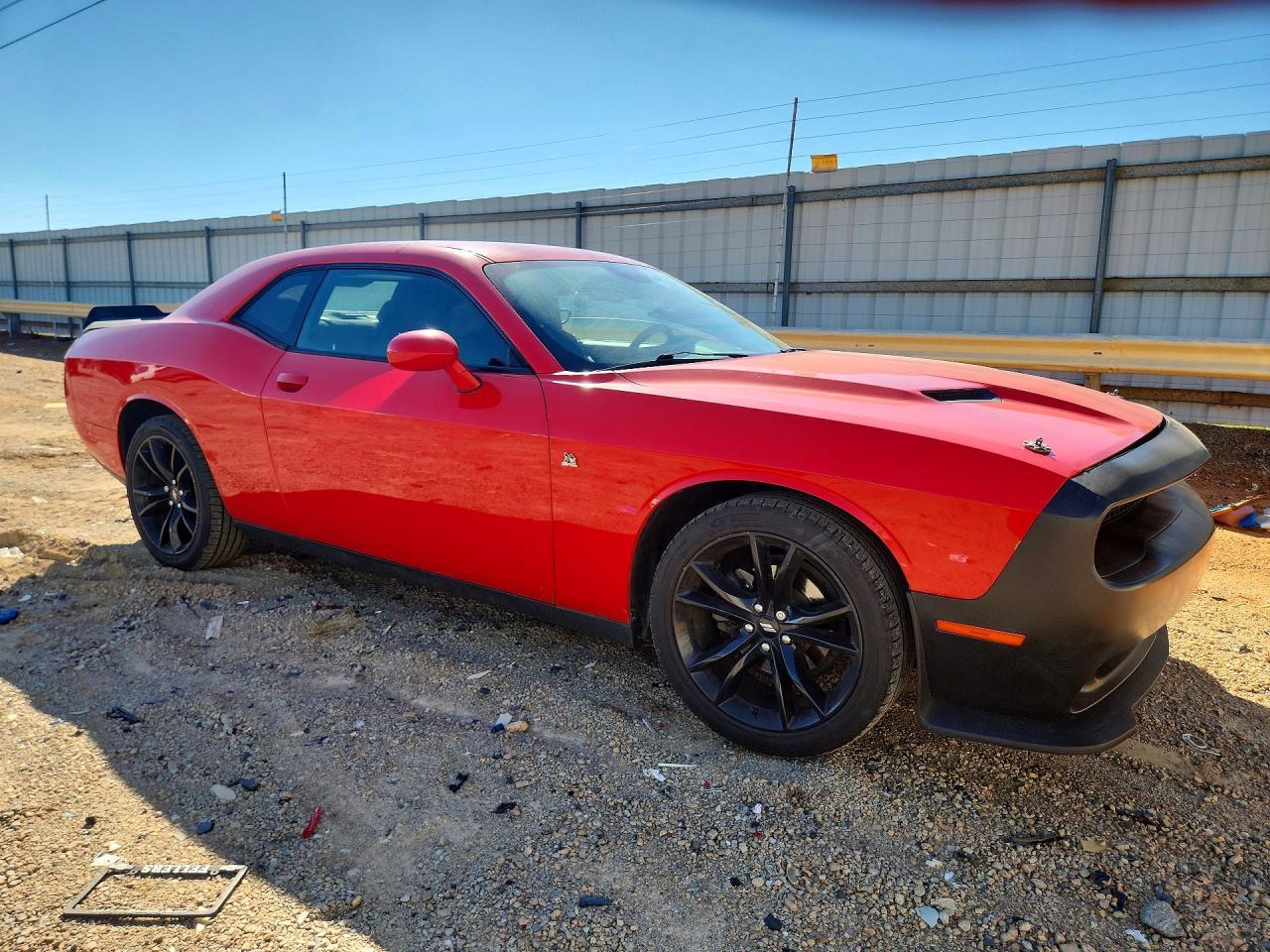 2018 Dodge Challenger - zdjęcie 4